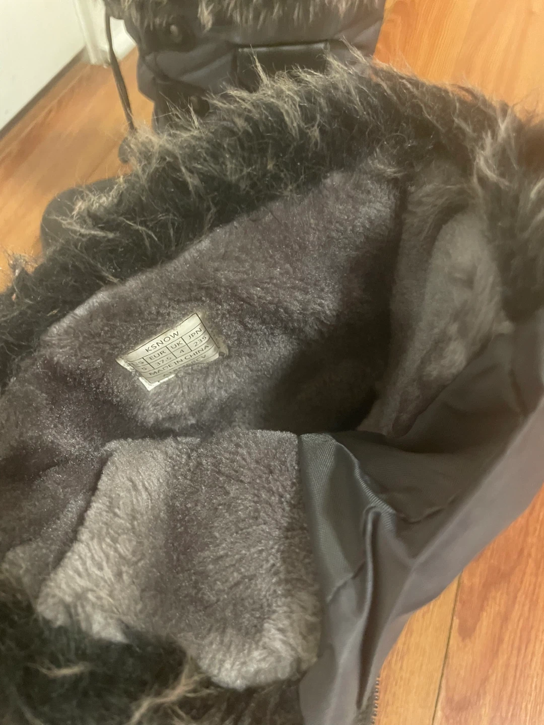 Boy‘s Winter Boots - Size 37.5 - photo 3