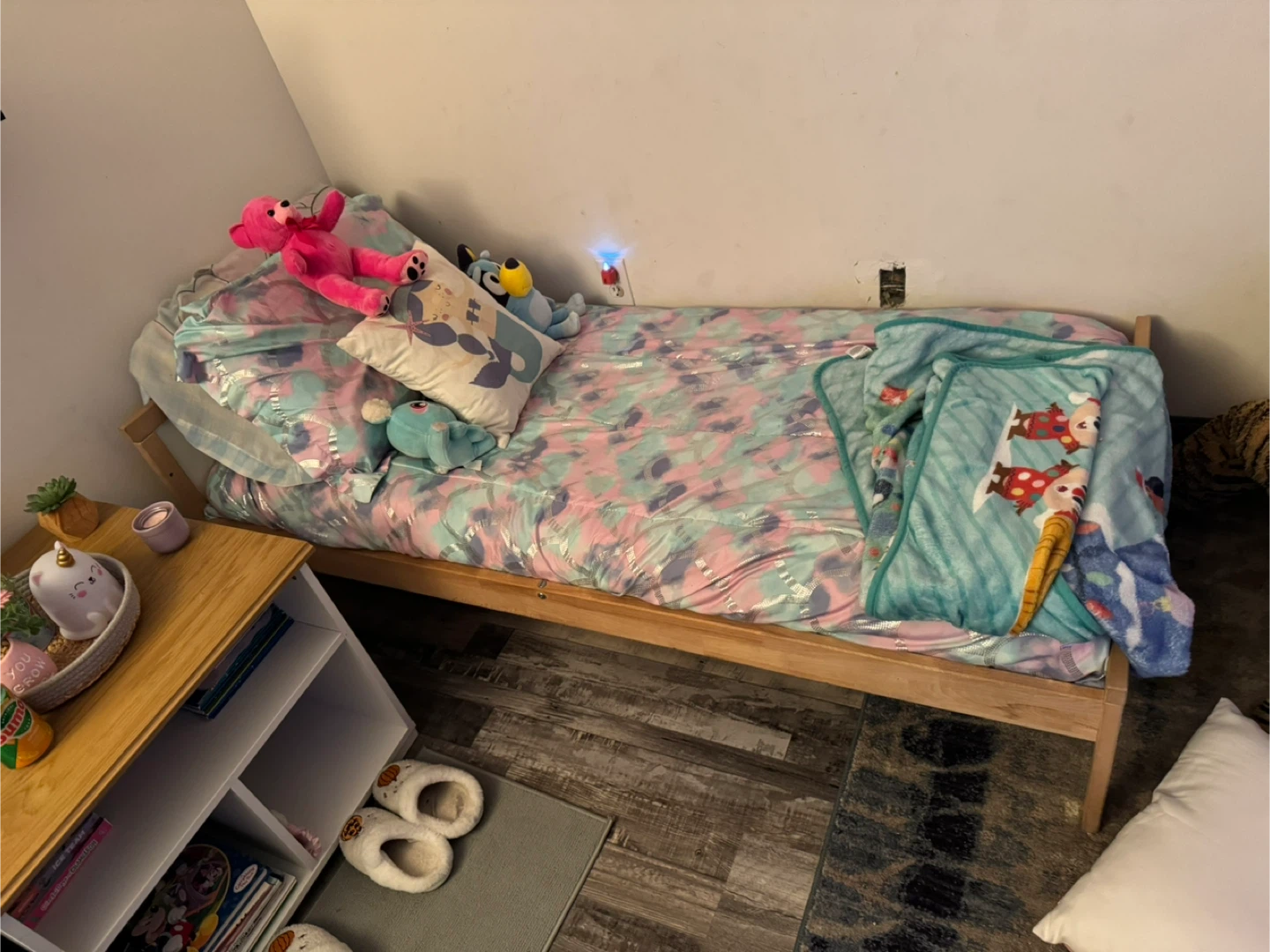 Kids Toddler Bed Frames & Bedding Sets - photo 2