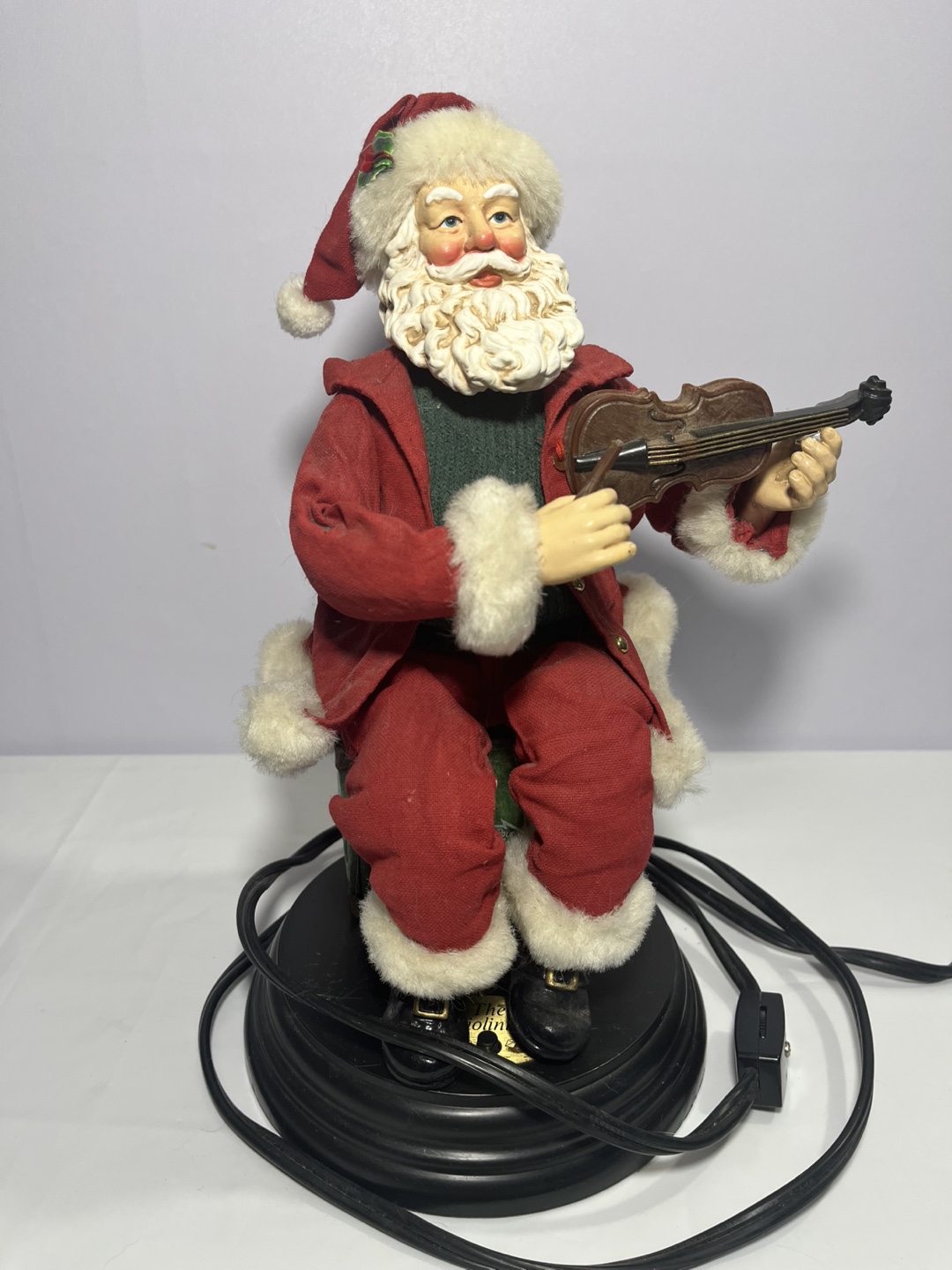 Santa Claus Figurine with Violin - photo 2