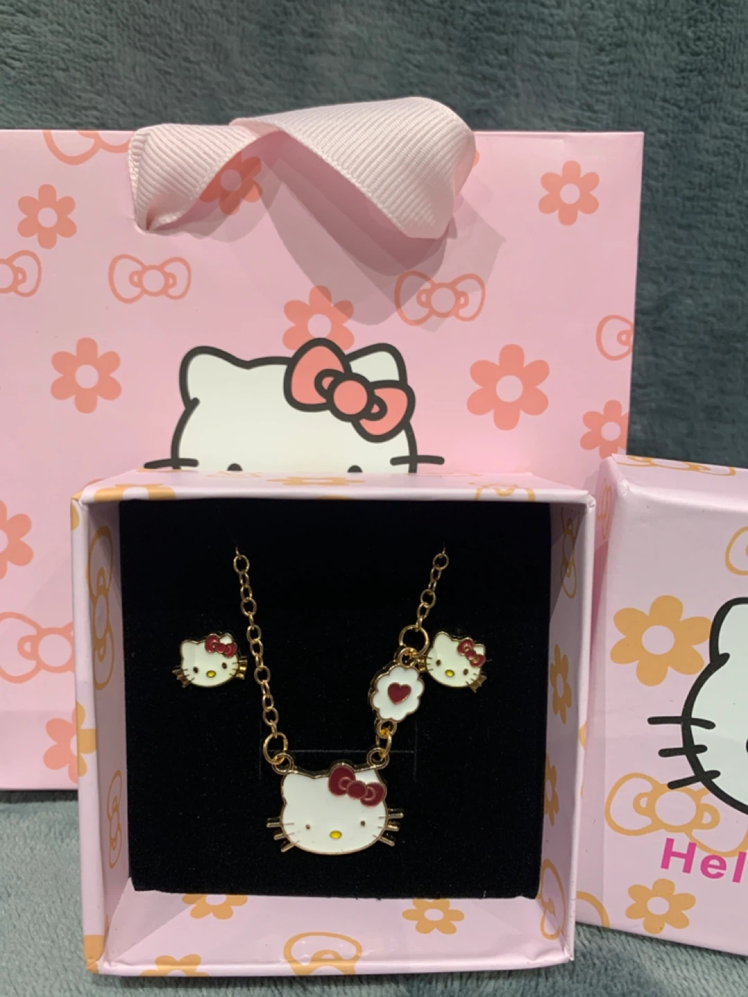 Hello Kitty Necklace & Earrings Set - New