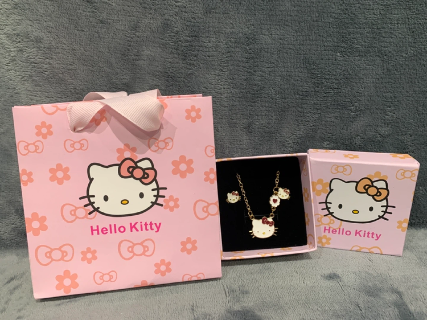 Hello Kitty Necklace & Earrings Set - New - photo 2