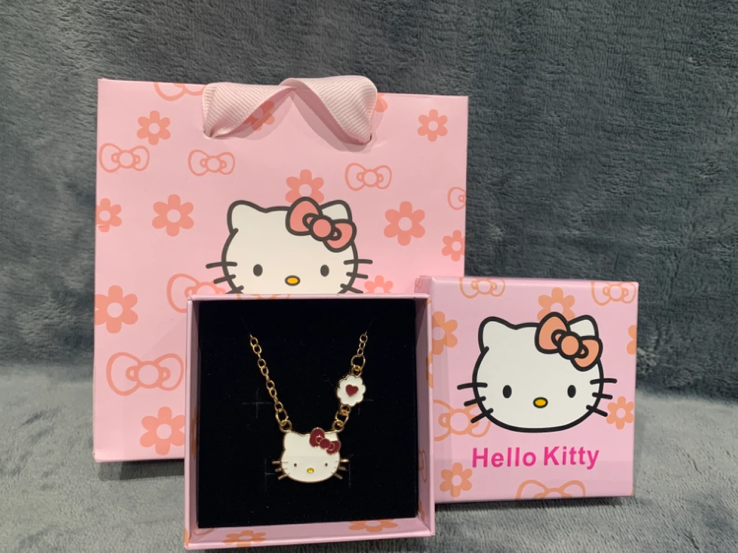 New Hello Kitty Necklace with Box - photo 2