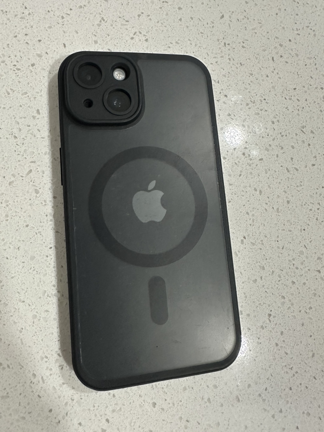 iPhone 14 – 128GB- in Excellent Condition. 80% battery life. - photo 2
