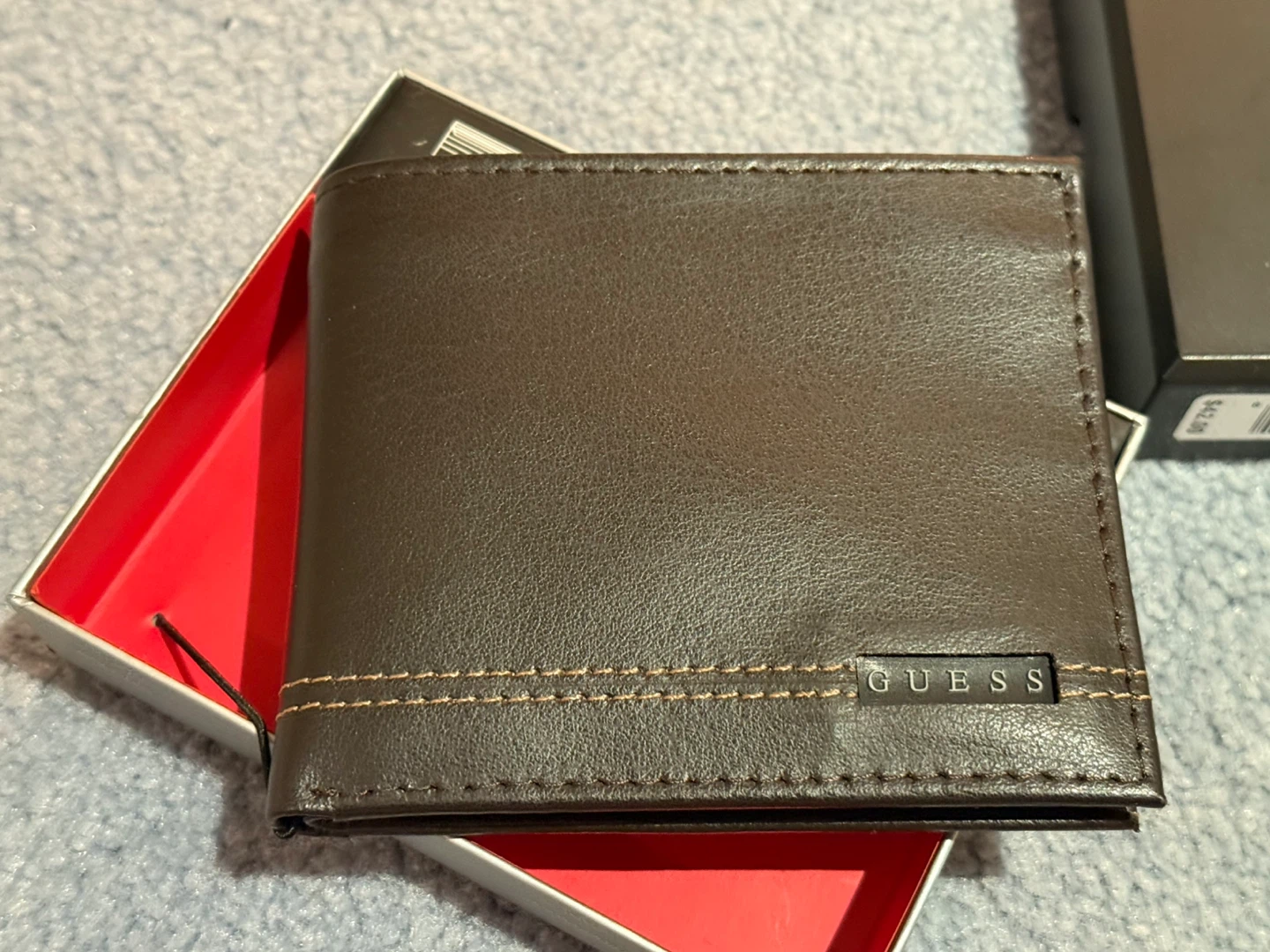 GUESS Brown Billfold Wallet (Brand New) - photo 2