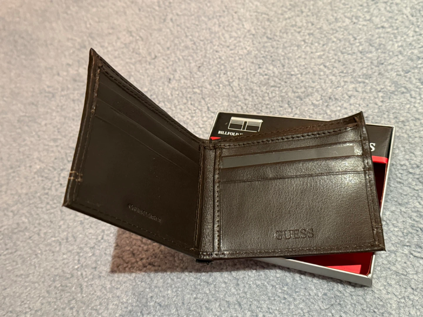 GUESS Brown Billfold Wallet (Brand New) - photo 3