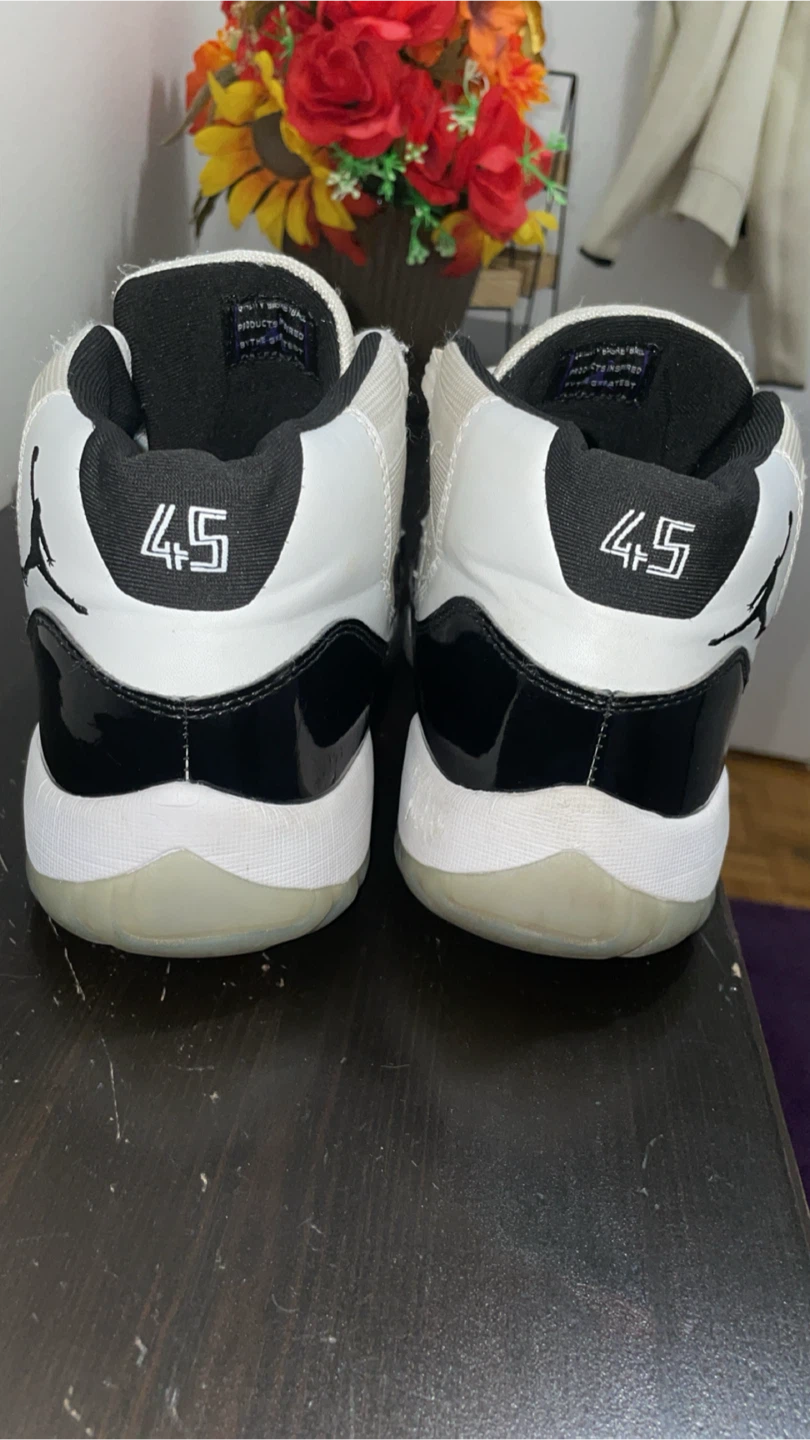 Air Jordan 11 size 11