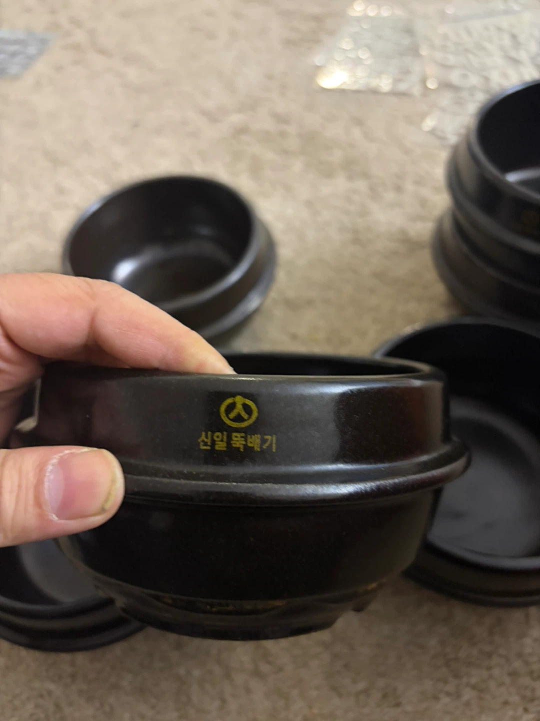 Korean Earthenware Bowls & cast Iron Oval Pan - photo 3