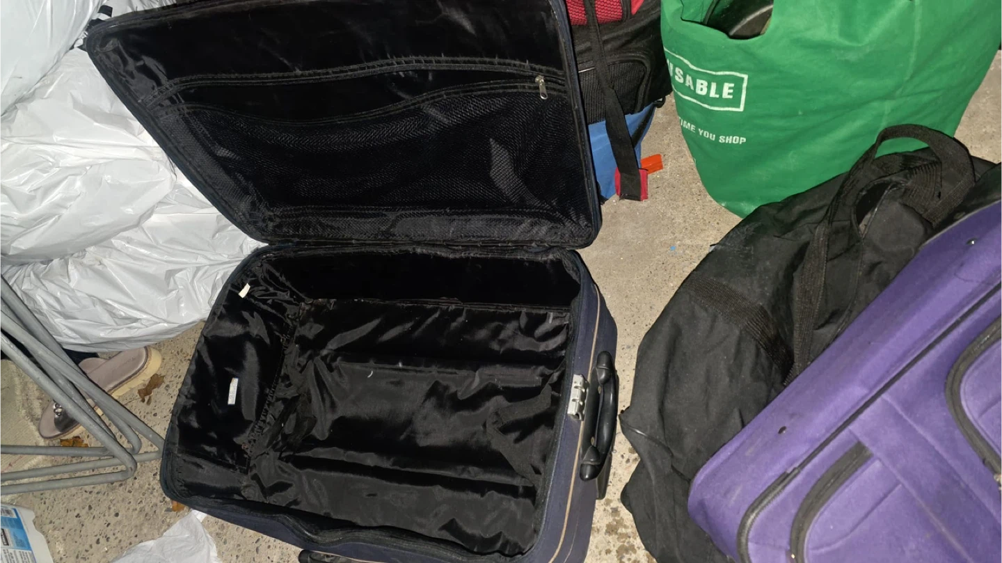 Suitcases - photo 2