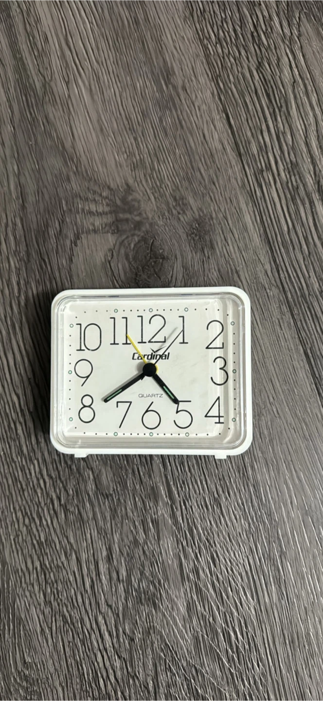 Cardinal Quartz White Alarm Clock - photo 2