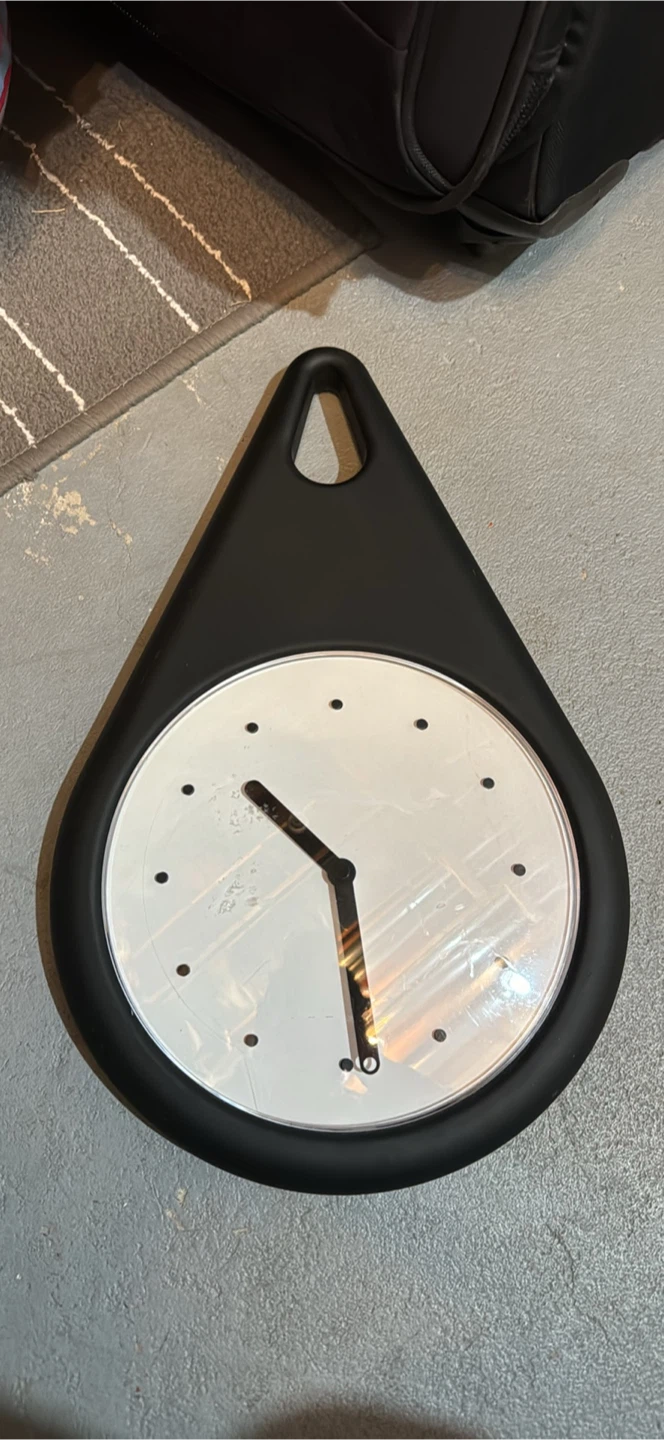 Drop Shape Black Wall Clock - photo 2