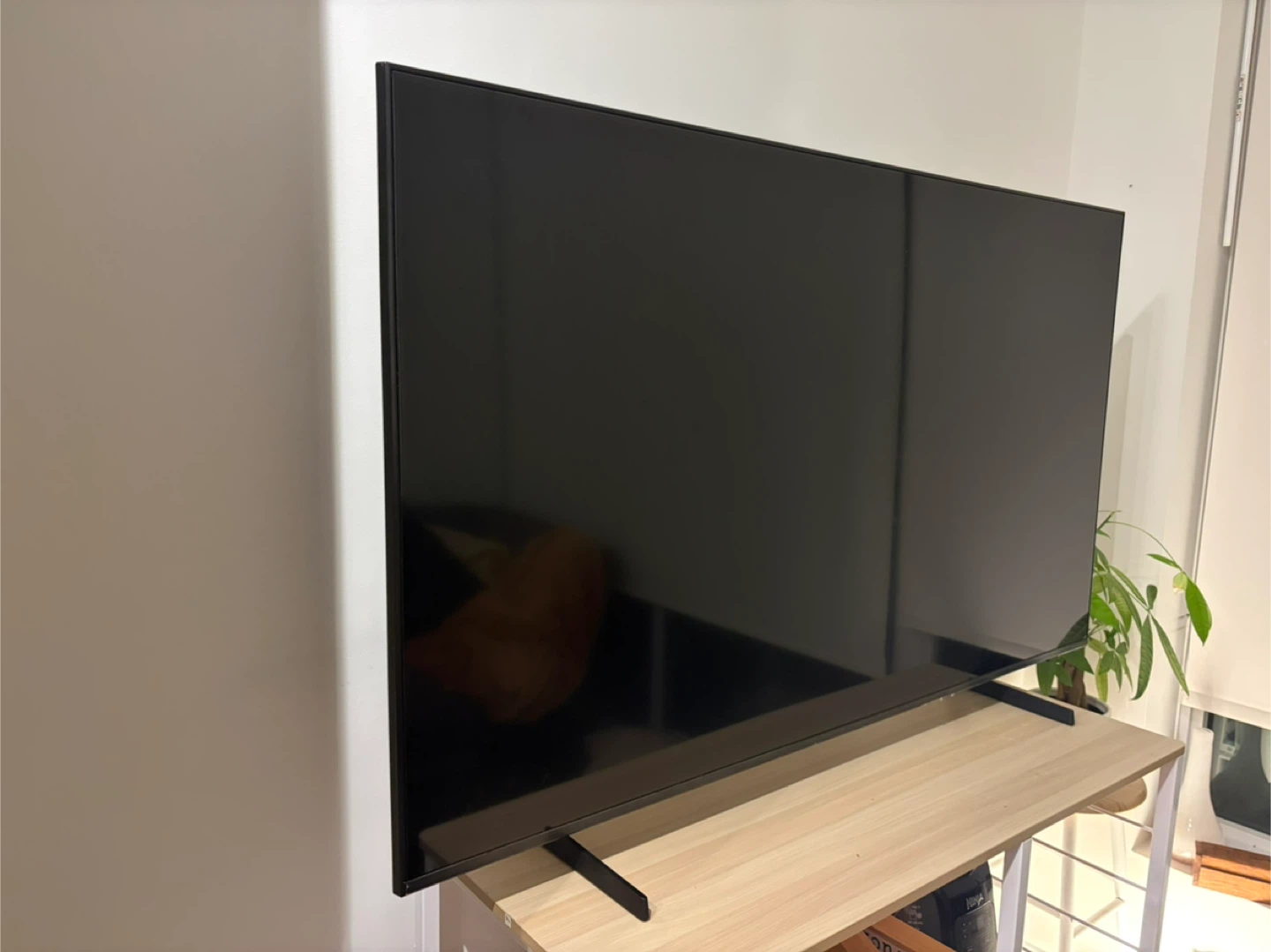 Samsung 50” 4K UHD Smart TV - photo 3
