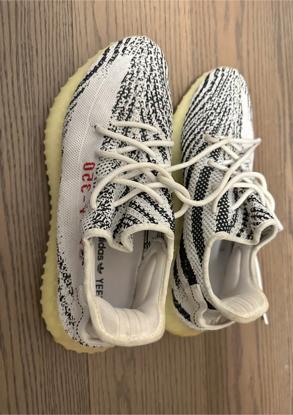 Adidas Yeezy Boost 350 V2 Zebra