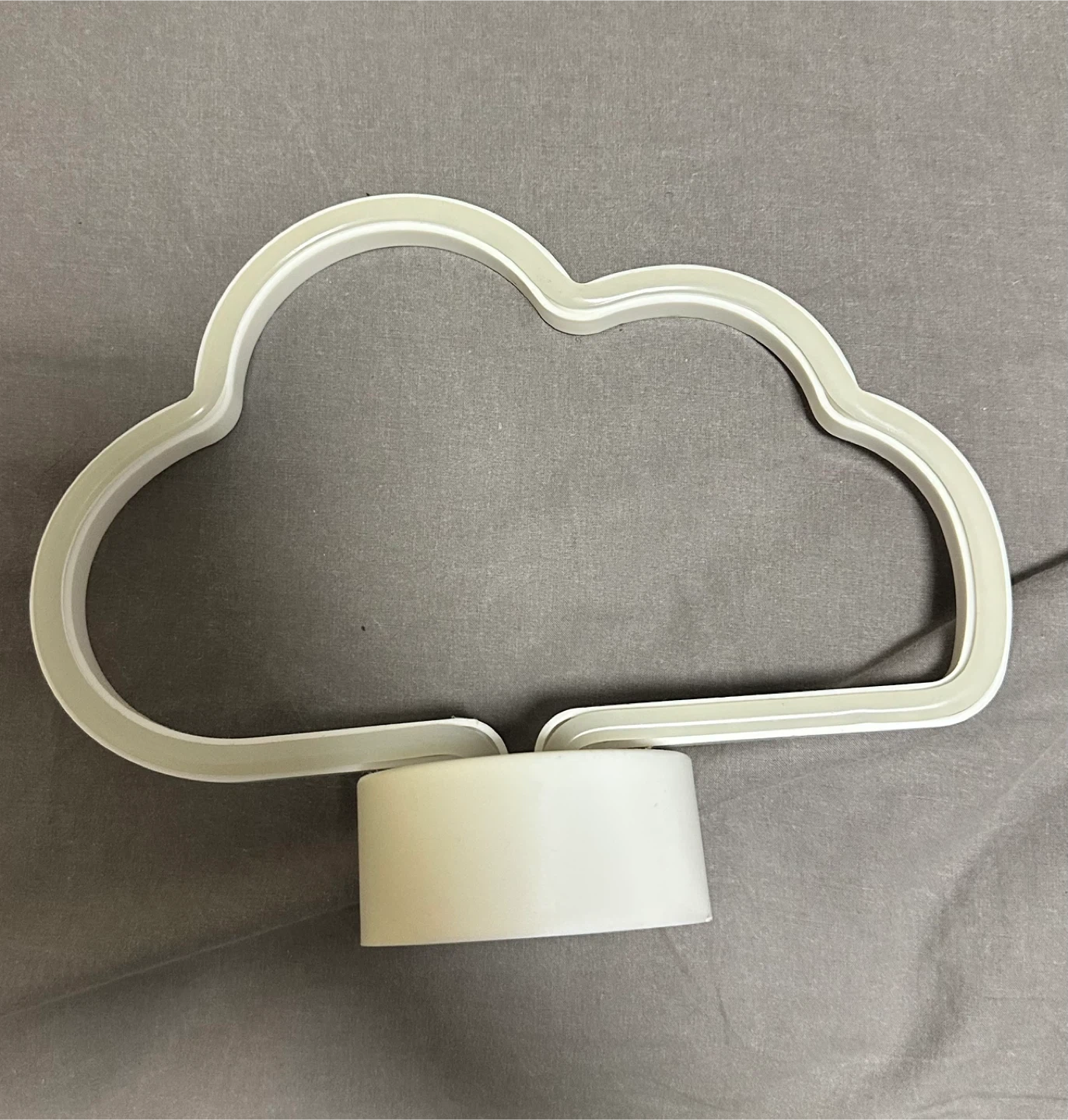 Cloud Neon Light( miniso)