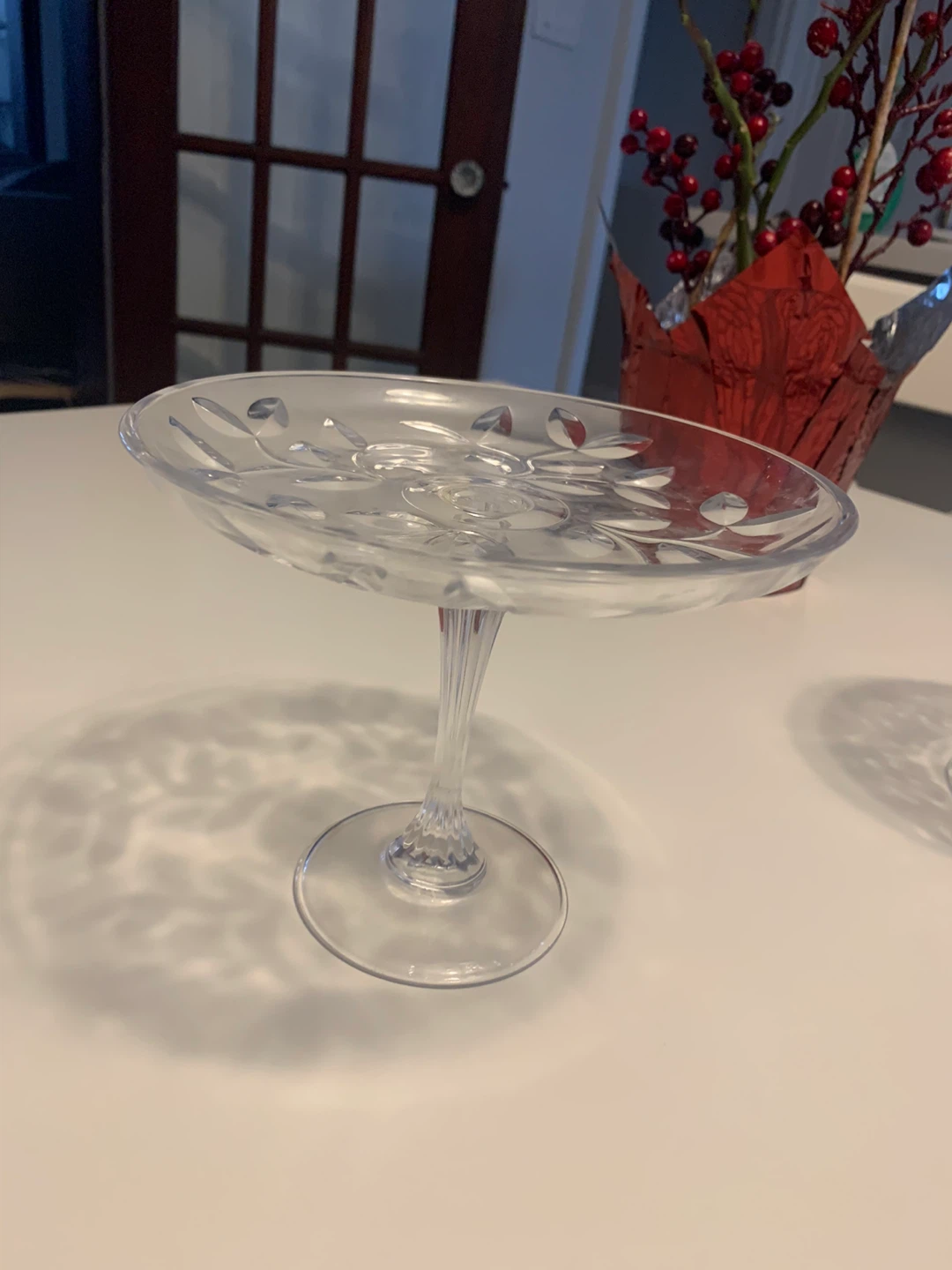 Elegant Glass Pedestal Cake Stand