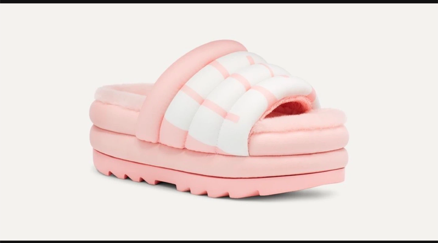 UGG W Maxi Slide Logo Pink Size 7 - New in Box!