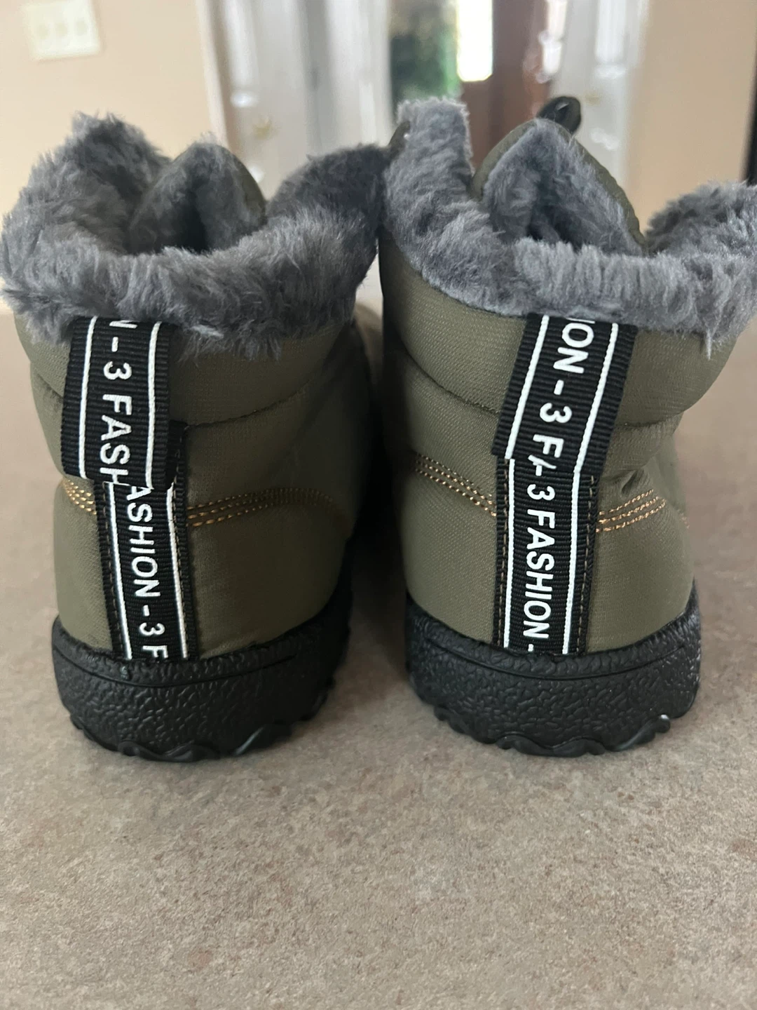 Unisex Olive Green Winter Boots - Sz 9 - photo 4