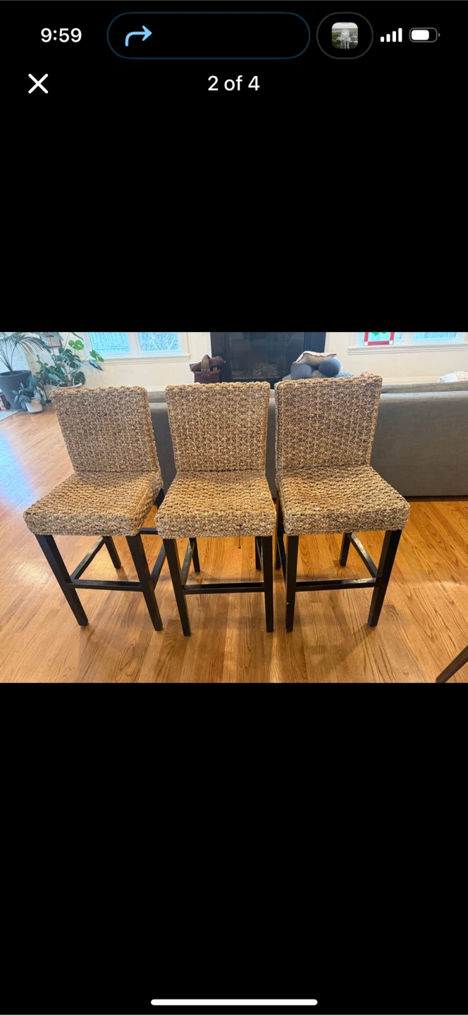 3 stools bar height