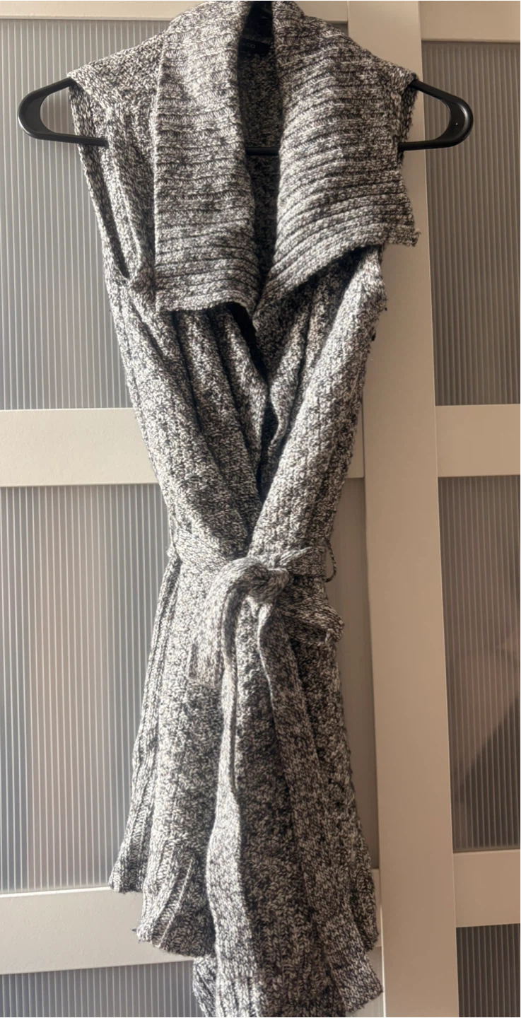 RW&CO. Knit Cardigan - Size M