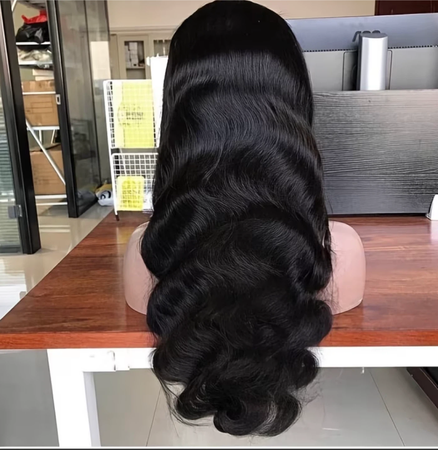 24 inch Black Wig - photo 2