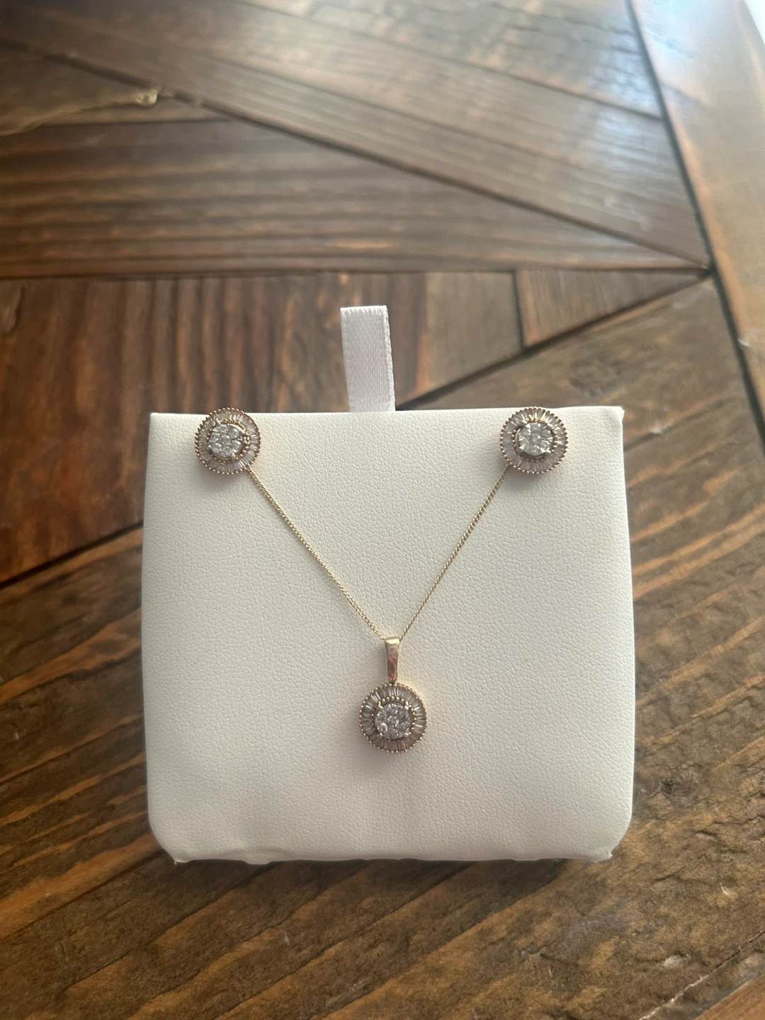 10 k Daimond Necklace and Earring Set