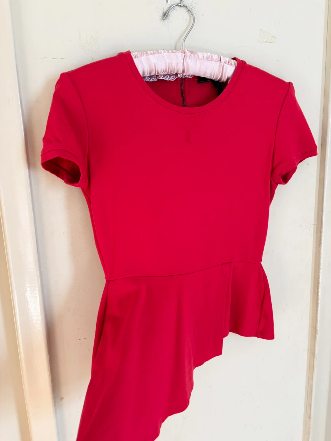 BCBGMAXAZRIA Red Jeweled Top - Size XXS - photo 3