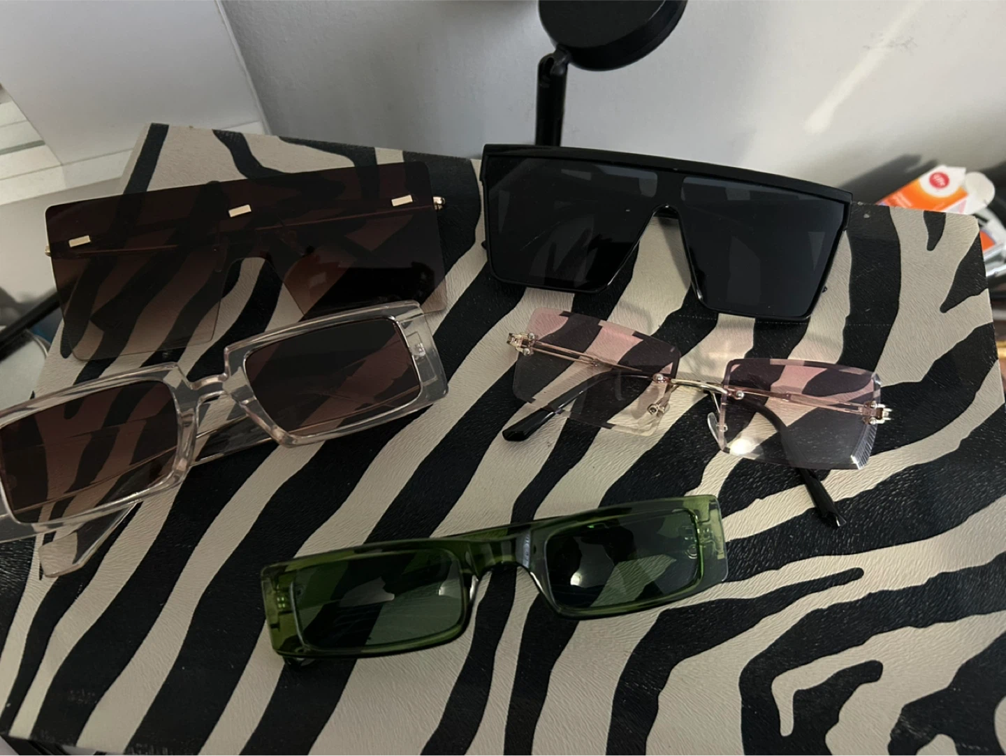 5 pairs of Sunglasses