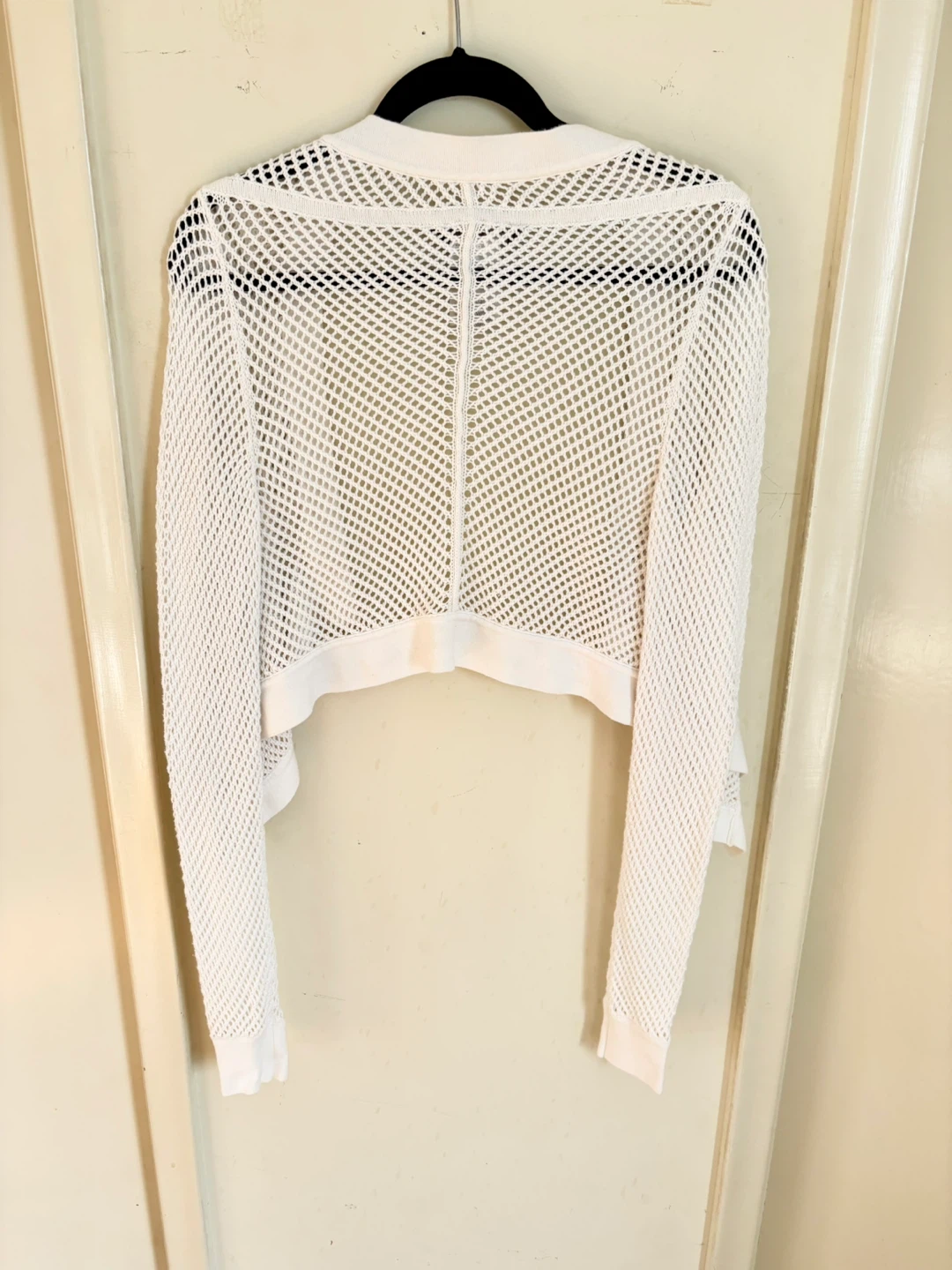 BCBGMAXAZRIA White Crochet Cardigan - Size XS/S - photo 3