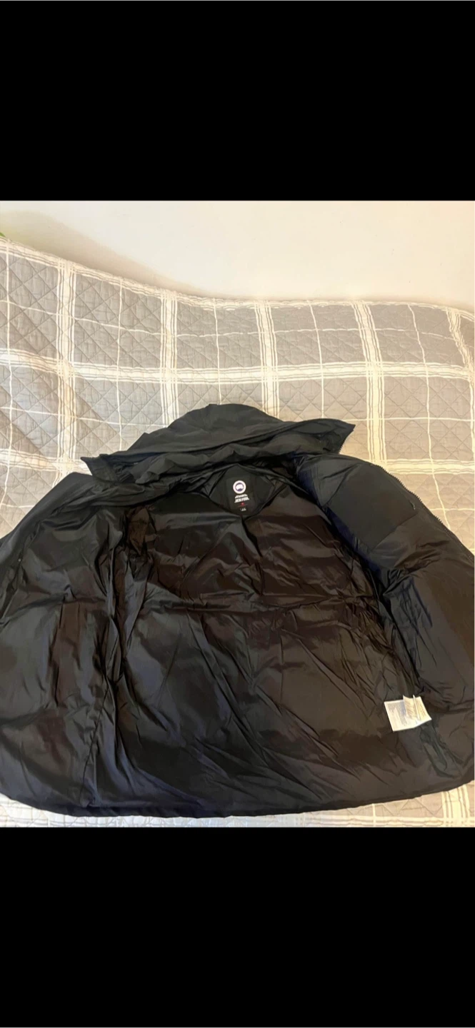 Canada Goose Black Parka, Size XL - photo 4