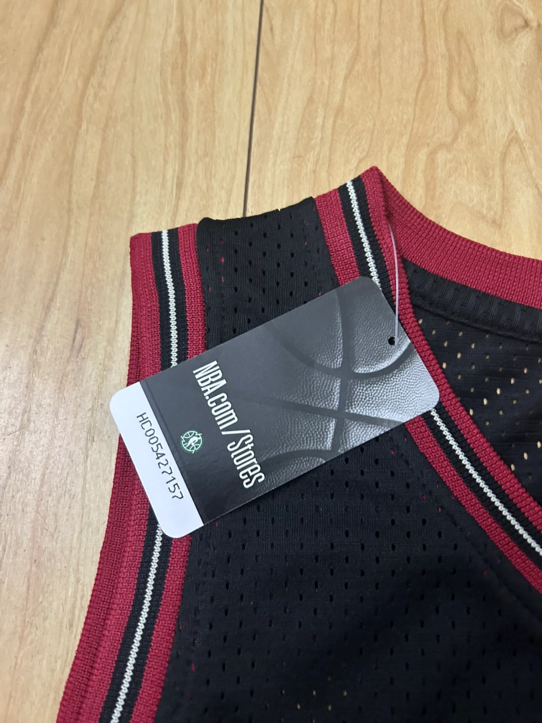 Mitchell & Ness Allen Iverson Sixers Jersey, Size XL - photo 2