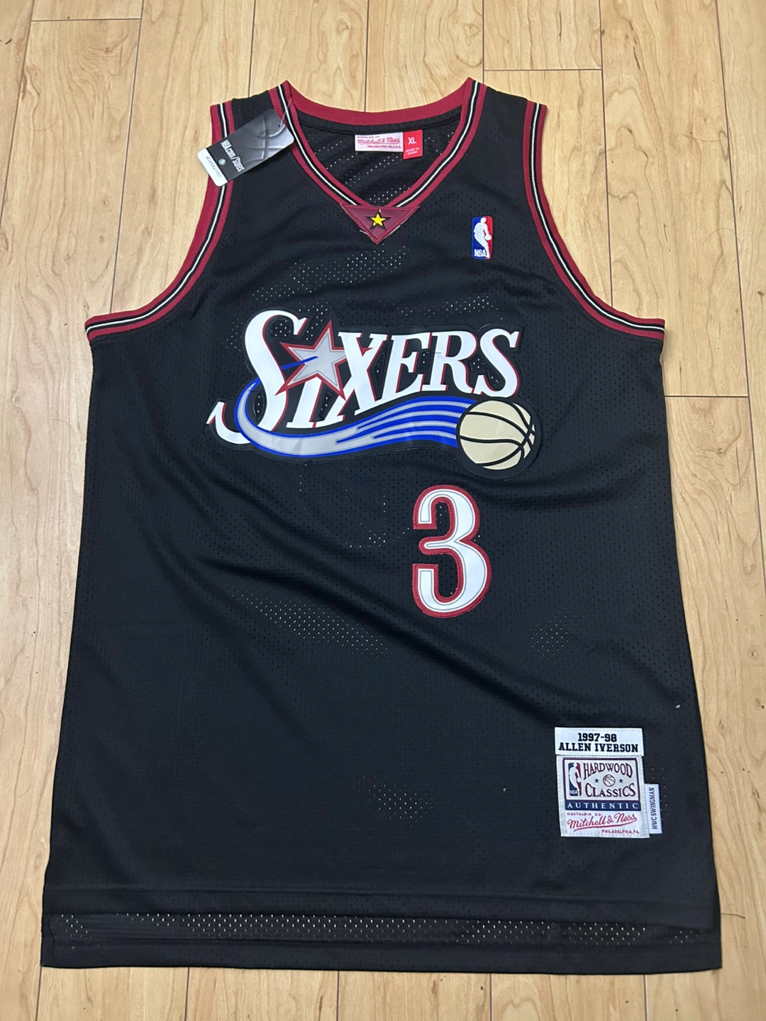 Mitchell & Ness Allen Iverson Sixers Jersey, Size XL