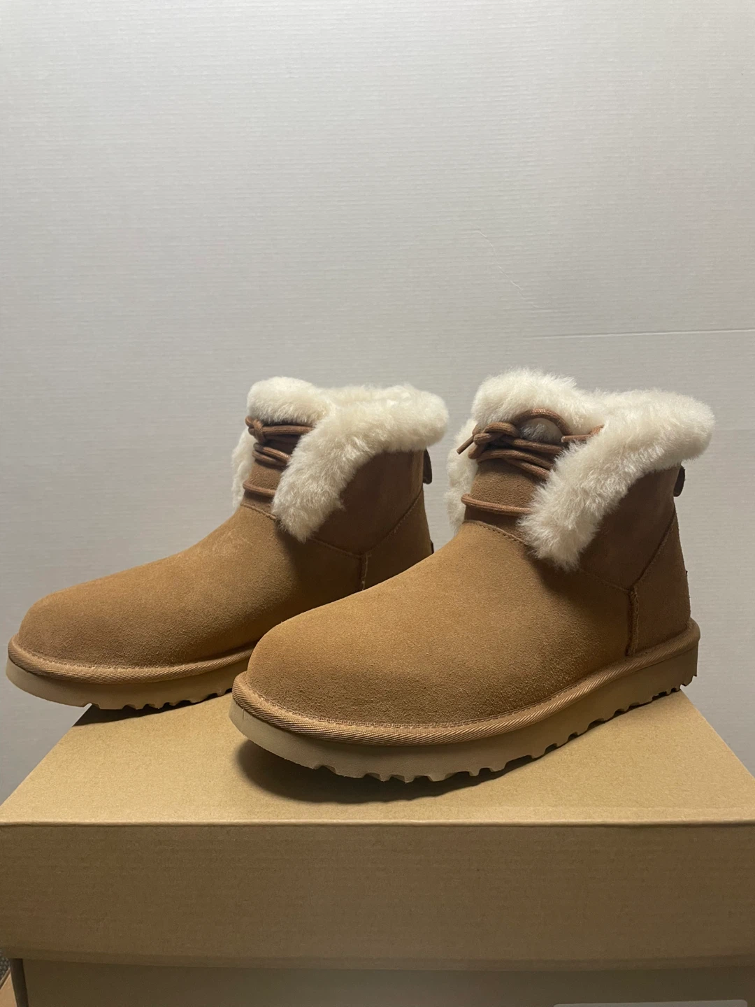 UGG Classic Mini Posy Boots - Women's Size 8 - photo 2