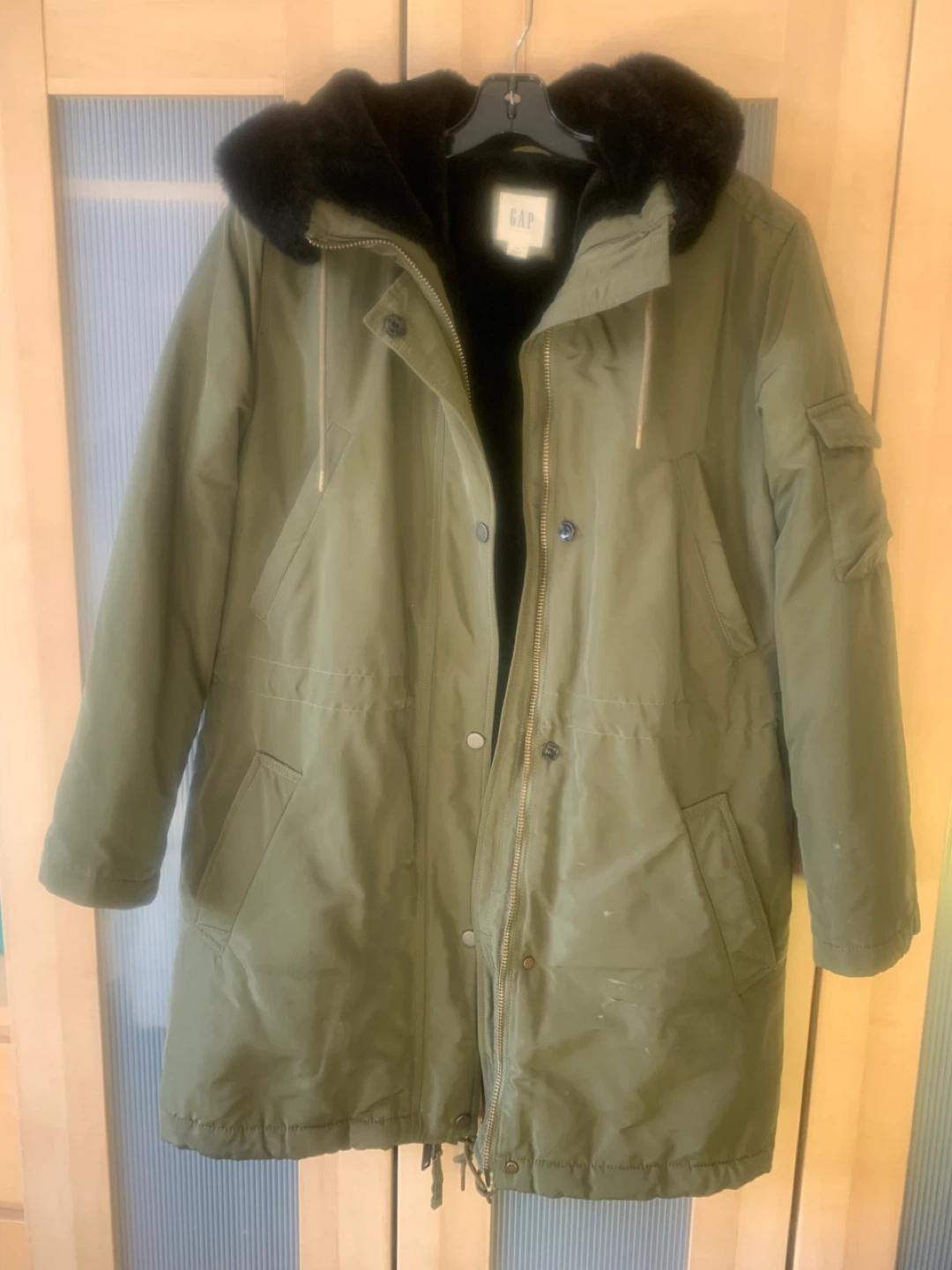 GAP Women’s Olive Green Winter Parka - Size S