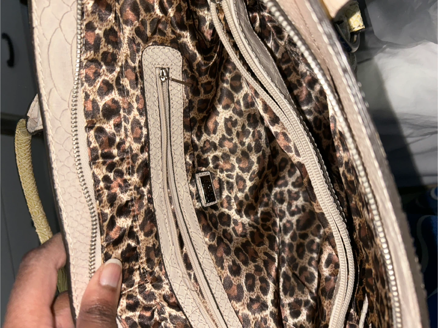 Guess Beige & Cream Handbag - photo 4