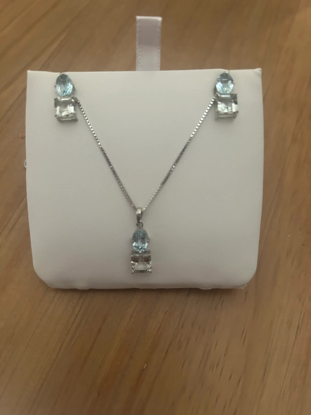 Necklace and Earrings Set in Silver