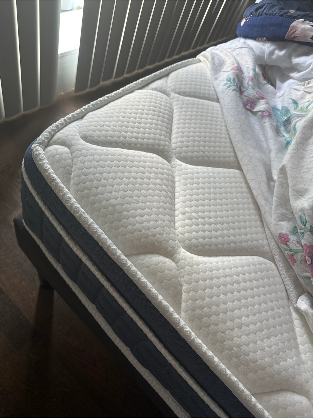 Mattress queen size