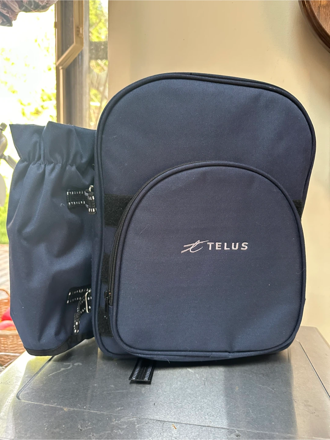 Picnic basket - backpack style - photo 2