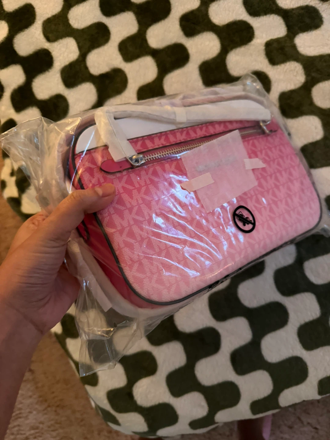 New Michael Kors Pink Crossbody Bag - photo 2