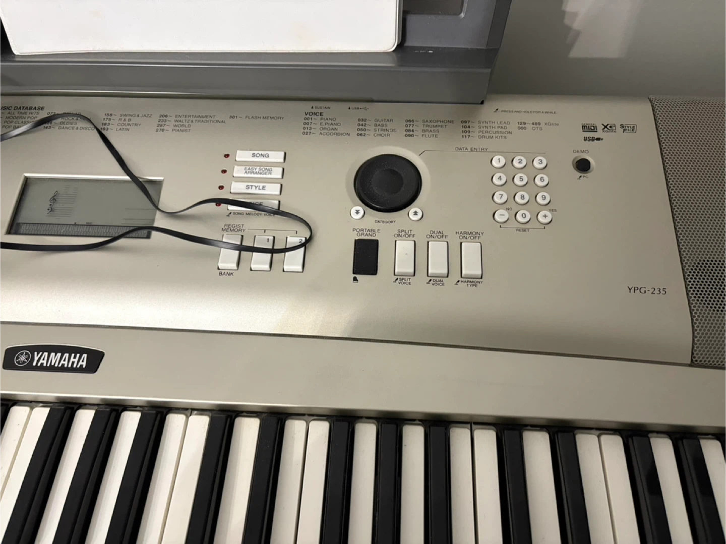 Yamaha YPG-235 Portable Grand Keyboard - photo 2