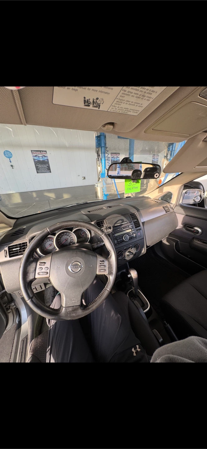 Nissan Versa - photo 4