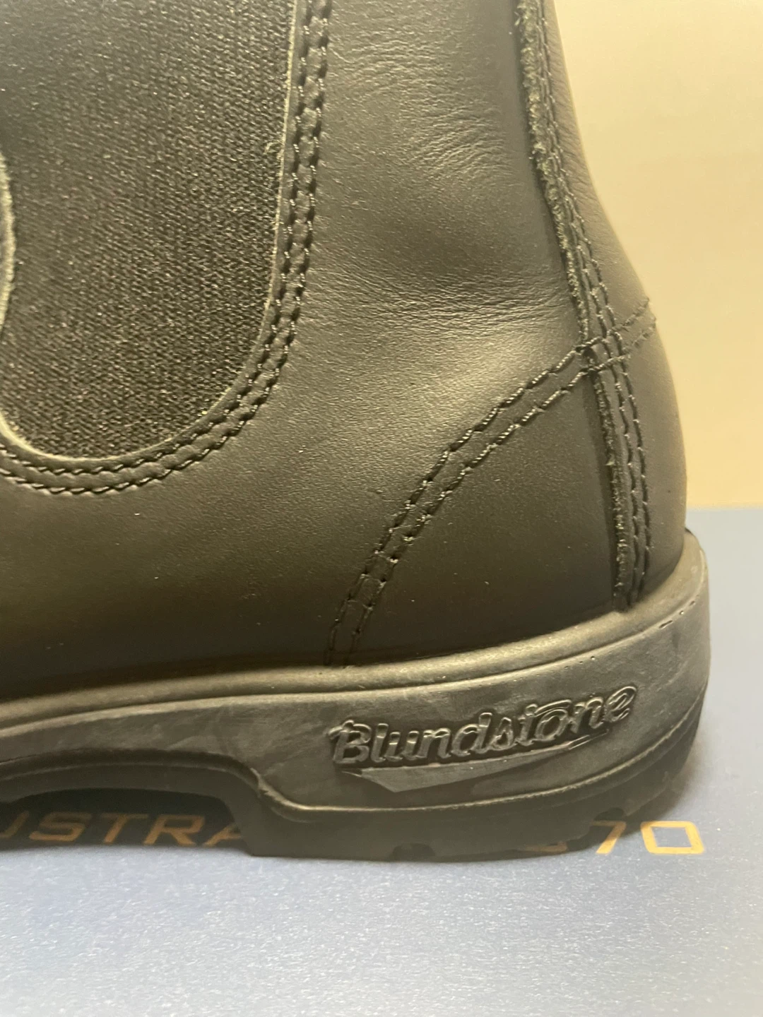 Blundstone 500 Black Leather Chelsea Boots - photo 3