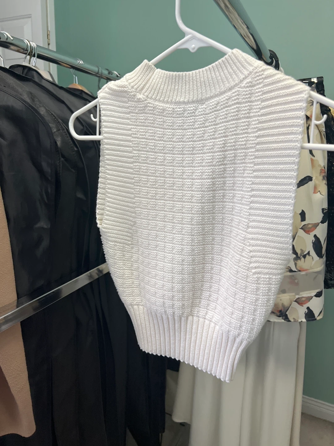 Dynamite White Knit Vest - Size XXS - photo 3