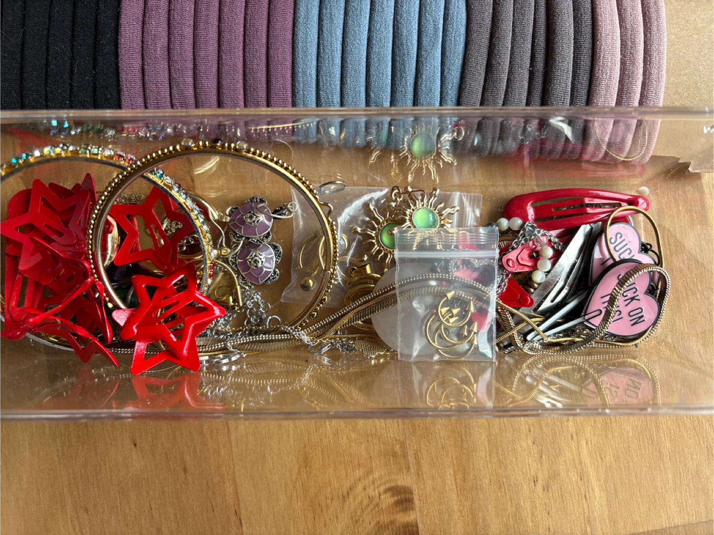Assorted Hair Accessories & Jewellery - photo 3