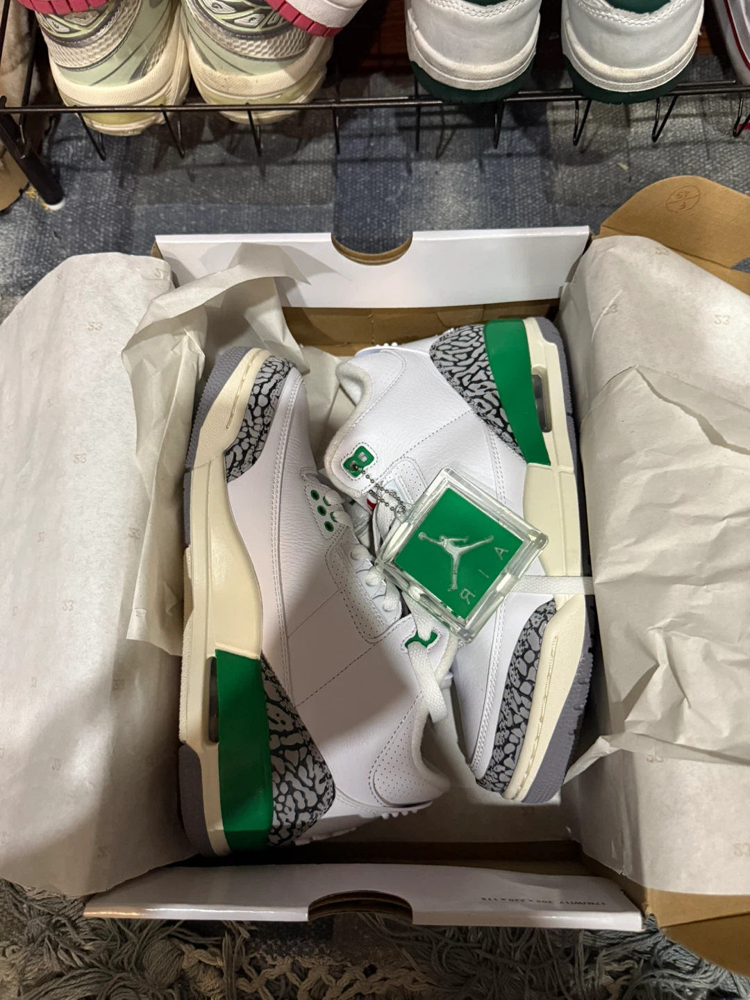 Air Jordan 3 Retro Lucky Green