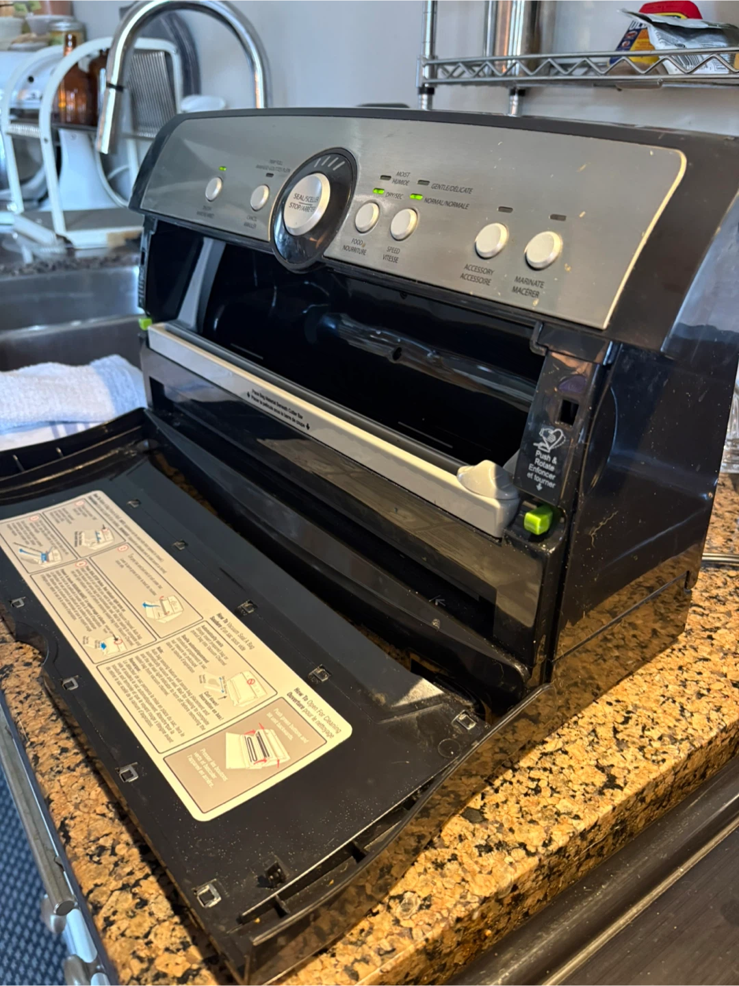 FoodSaver Vacuum Sealer - photo 3