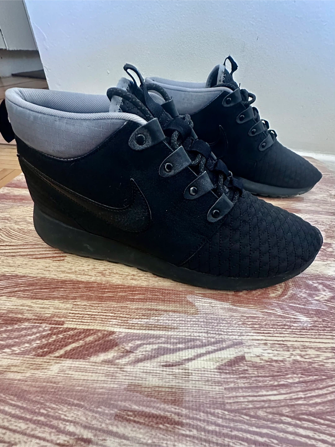 Nike Roshe Run Sneaker Boots - Size 10 - photo 4