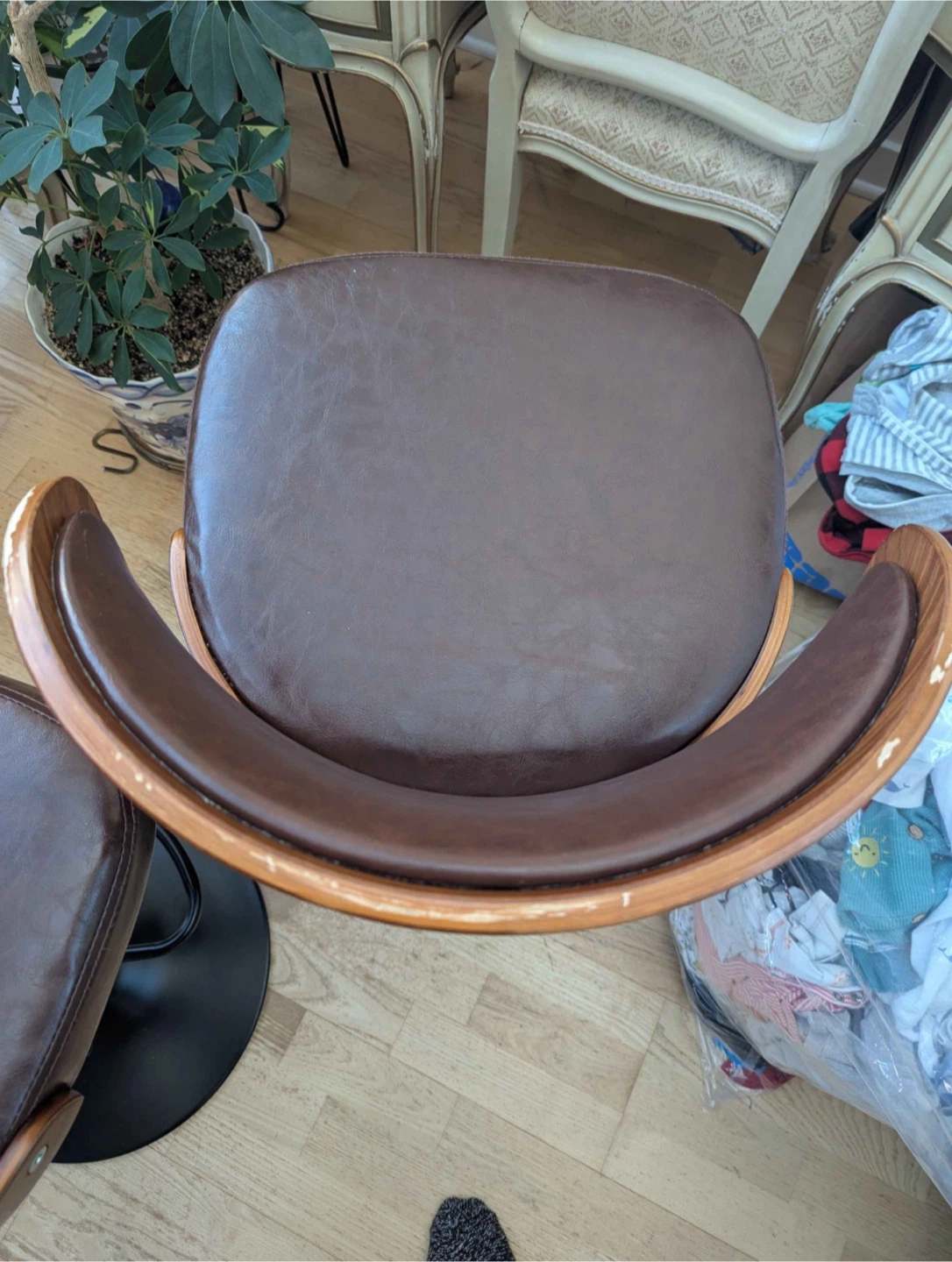Set of 2 Brown Leather Bar Stools - photo 3