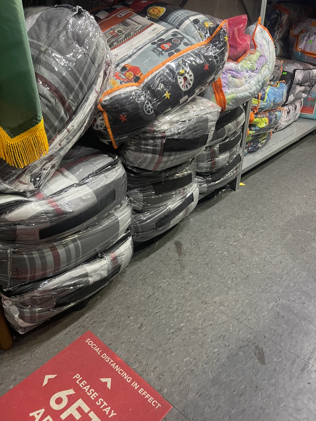S&Co Vintage 3-Piece Reversible Comforter Set - King - photo 3