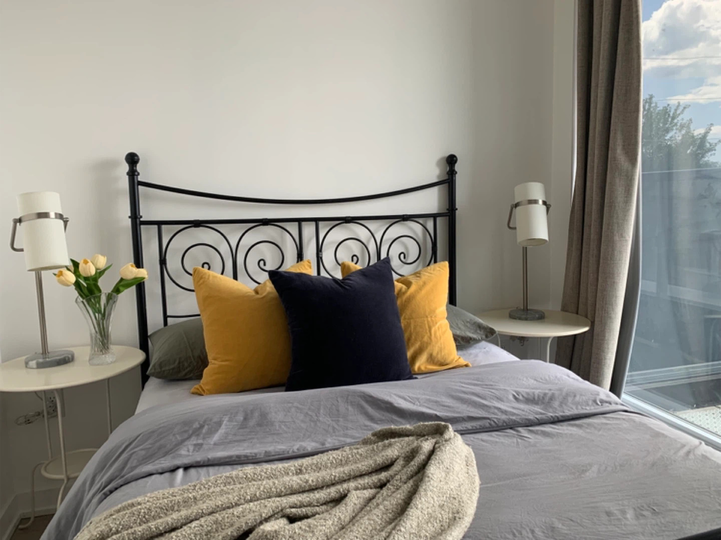 Metal Bed Frame - Black w mattress - photo 2