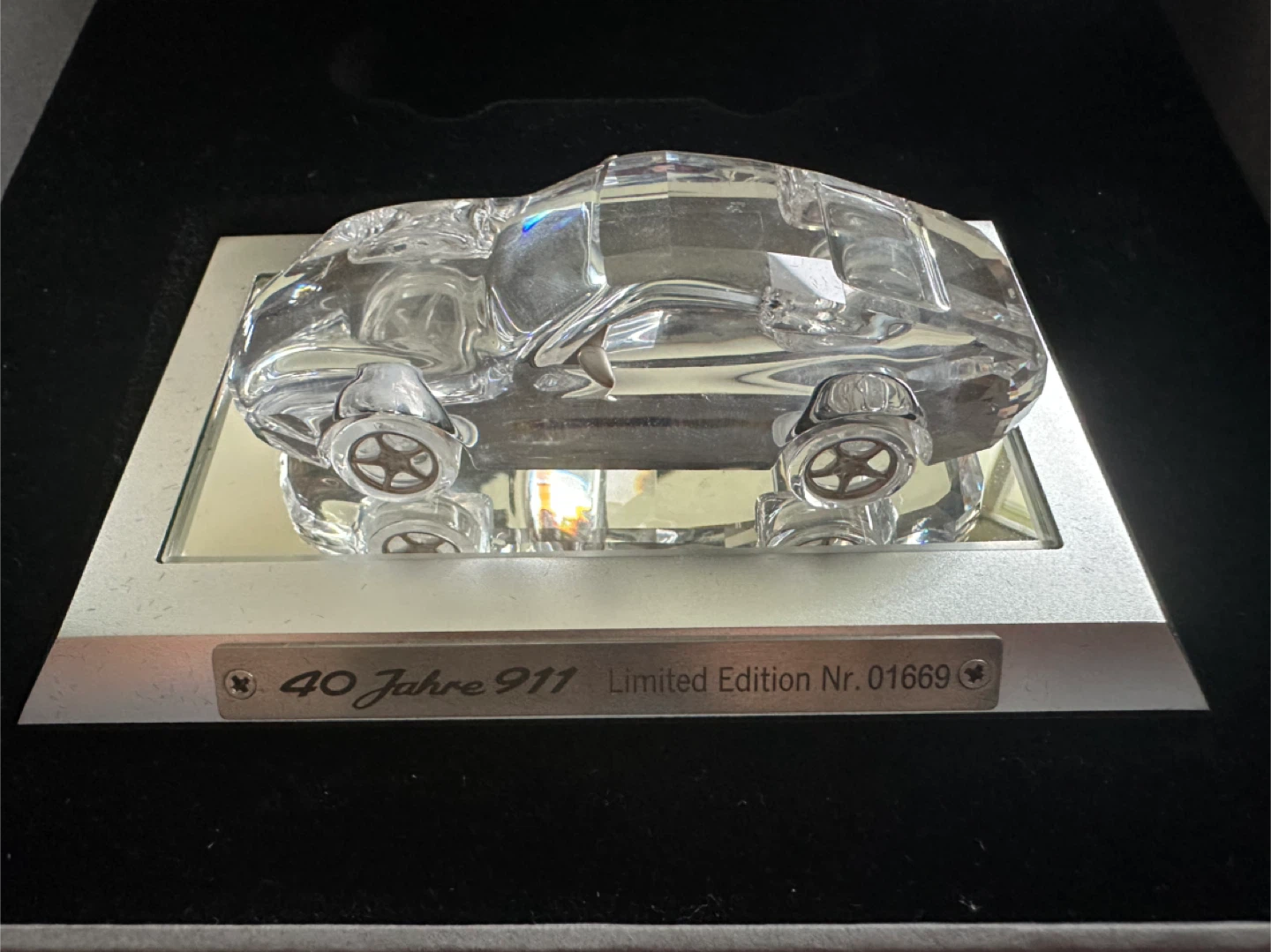 Porsche 40 Jahre 911 Limited Edition Crystal Car