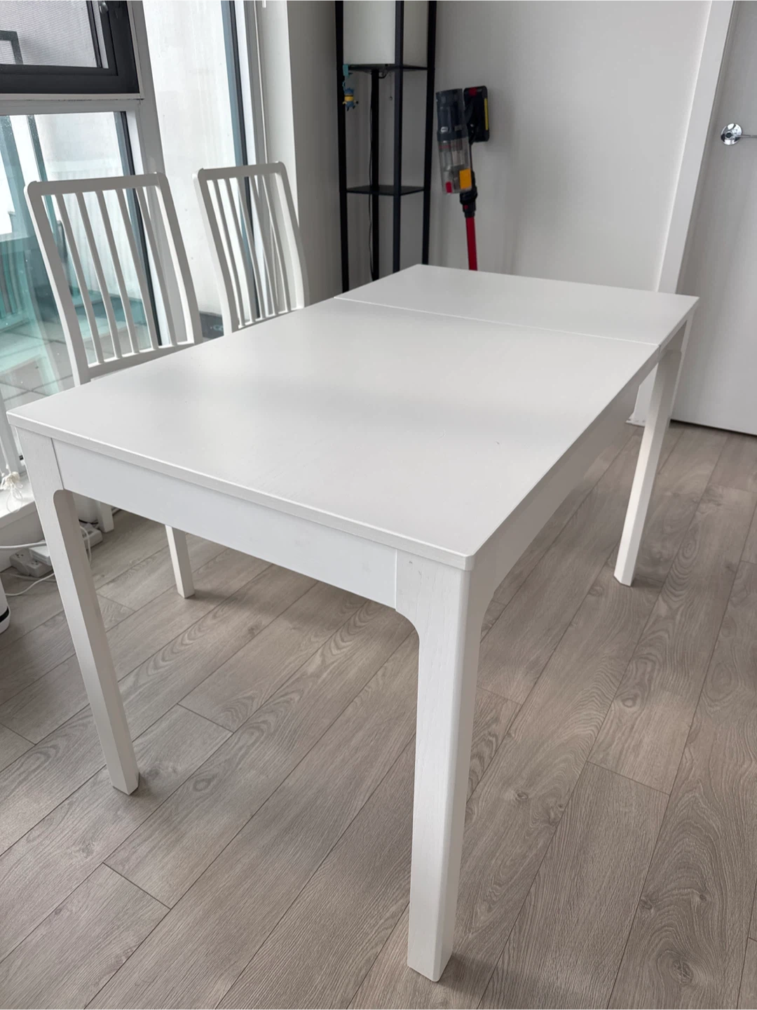 IKEA Extendable Dining Table set - White (with 4 chairs) - photo 2